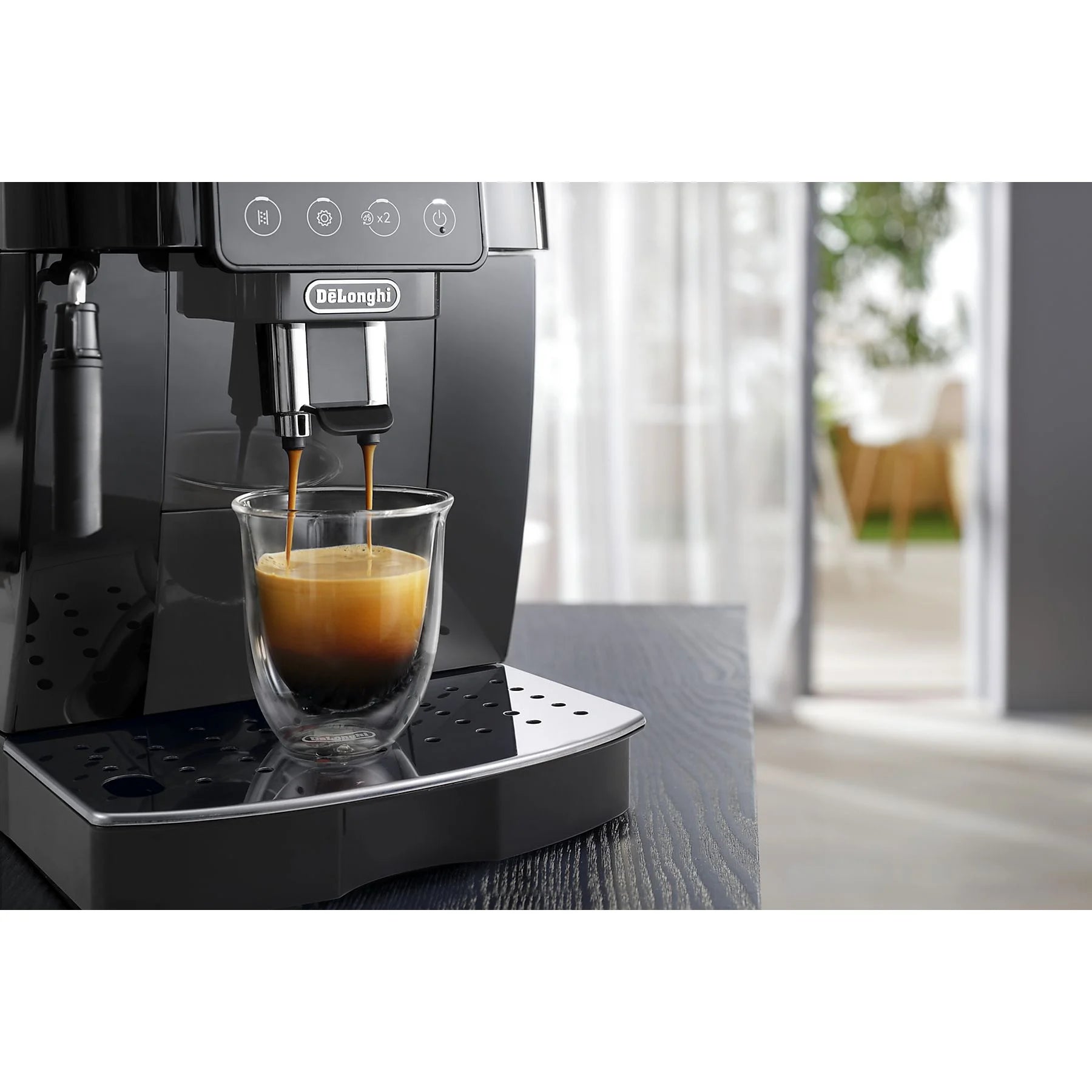 De'Longhi Magnifica Start ECAM220.21.BG superautomática en negro, con molinillo, vaporizador y sistema Thermoblock.