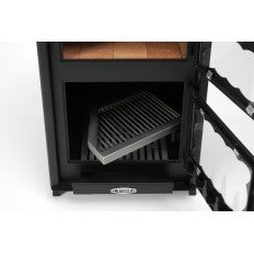 Estufa de leña Etna con horno superior y puertas de cristal vitrocerámico, ideal para calentar y cocinar.