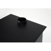 Estufa de leña Etna con horno superior y puertas de cristal vitrocerámico, mostrando diseño elegante y funcionalidad.