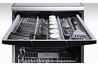 Balay 3VS572IP lavavajillas en inox, con 13 servicios, 5 programas y función pausa + carga, mostrando su diseño moderno.